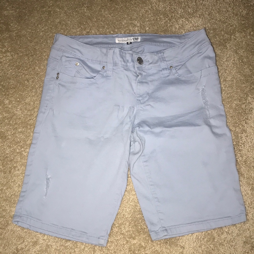 YMI Wannabettabutt Single button bermuda size 9